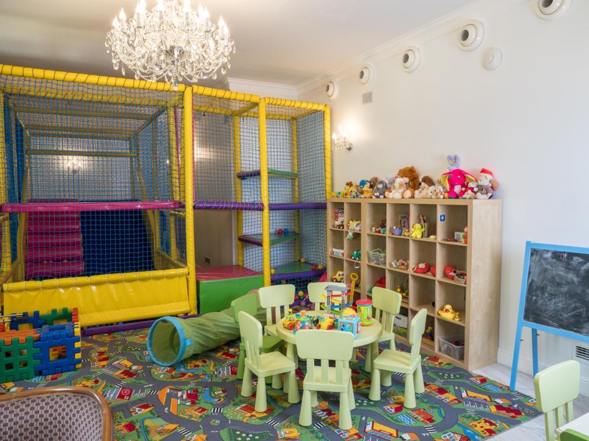Hotel Sobienie Krolewskie Sobienie Szlacheckie Exteriör bild