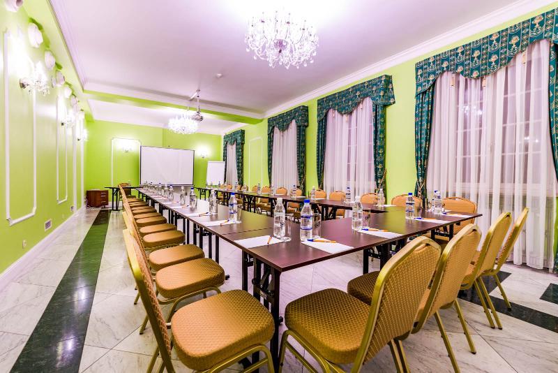 Hotel Sobienie Krolewskie Sobienie Szlacheckie Exteriör bild
